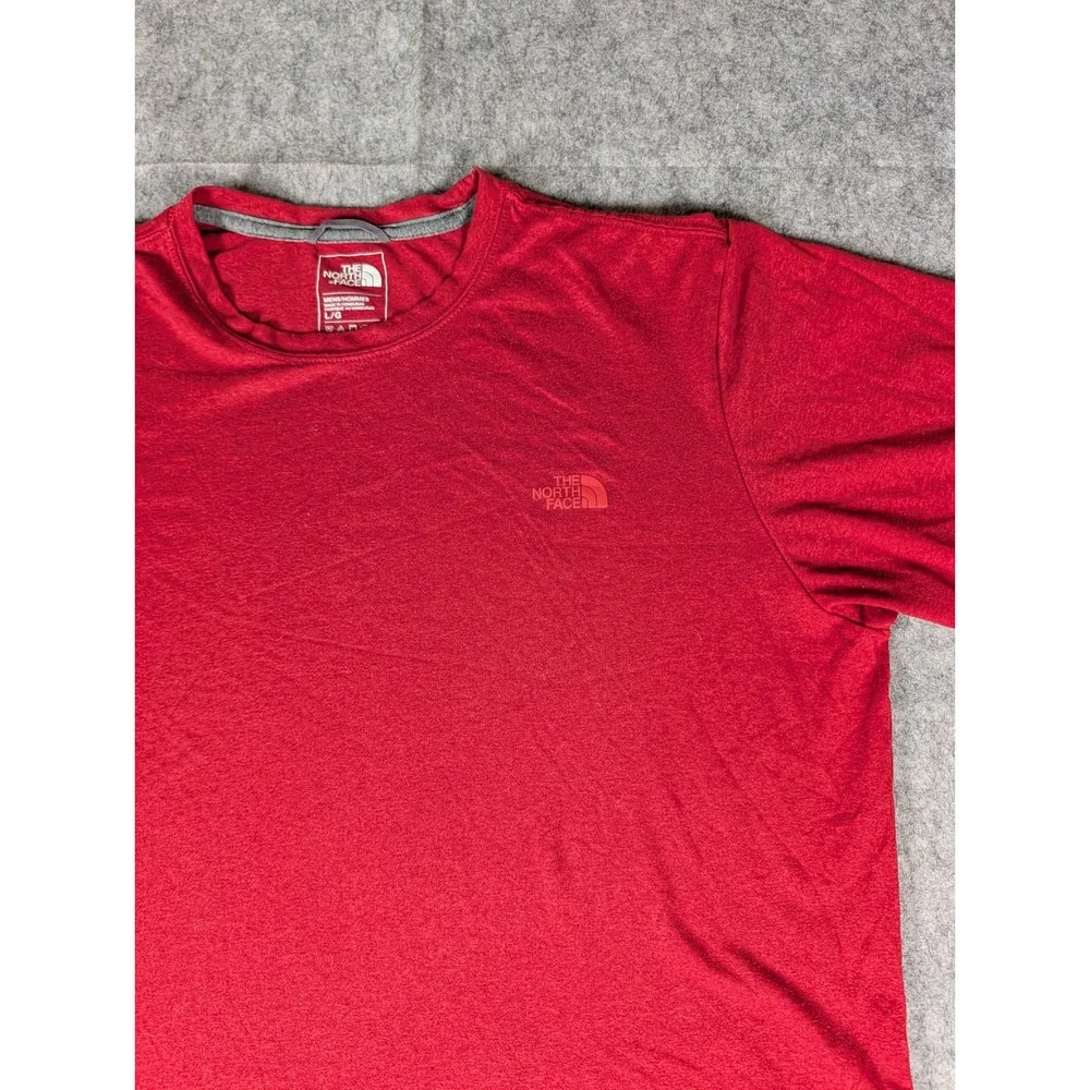 The North Face Mens FlashDry Short Sleeve Performance Tee Red Heathered Logo